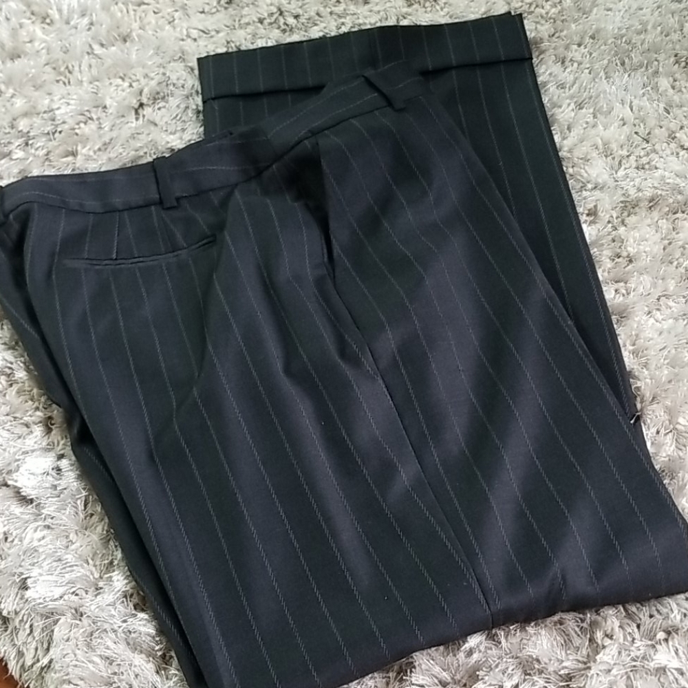 NWOT Ann Taylor Gray w/White Striped Pants